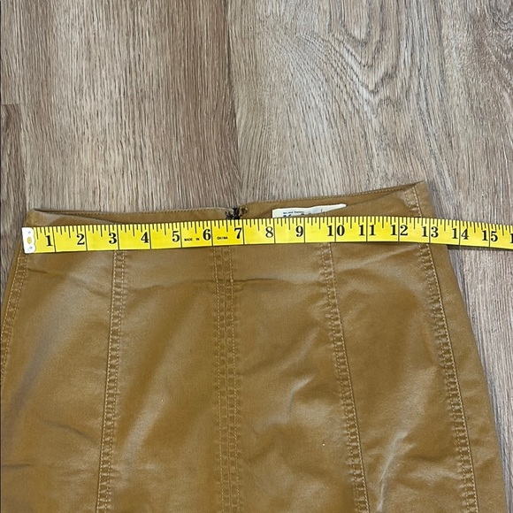 Mudd Tan Pencil Mini Skirt Casual Work - Picture 3 of 5